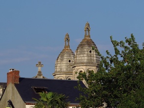 Dark Grey Sacré Coeur