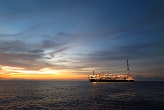 Endless Day onthe FPSO