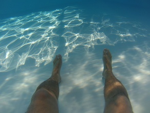 Dans la piscine